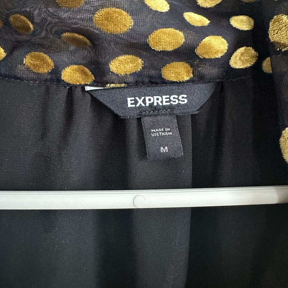 Express Top - Picture 4 of 5